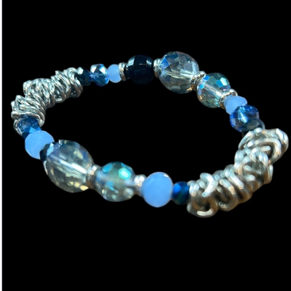 Bracelets Silver and Blue Beaded‎